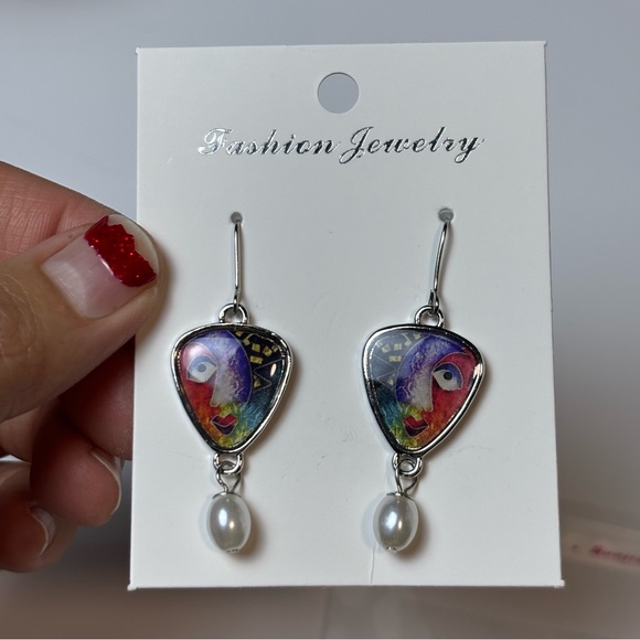 Modern Art Inspired Women’s Earrings, Dangle Faux Pearl Fashion Earrings - Picture 3 of 6